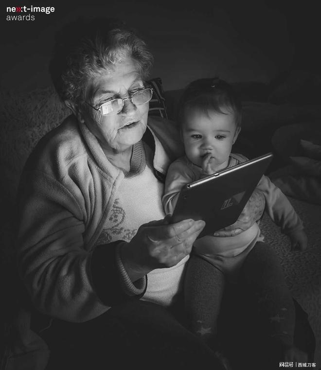 华为影像移动影像数字化重构的奠基人和传薪者(图1)